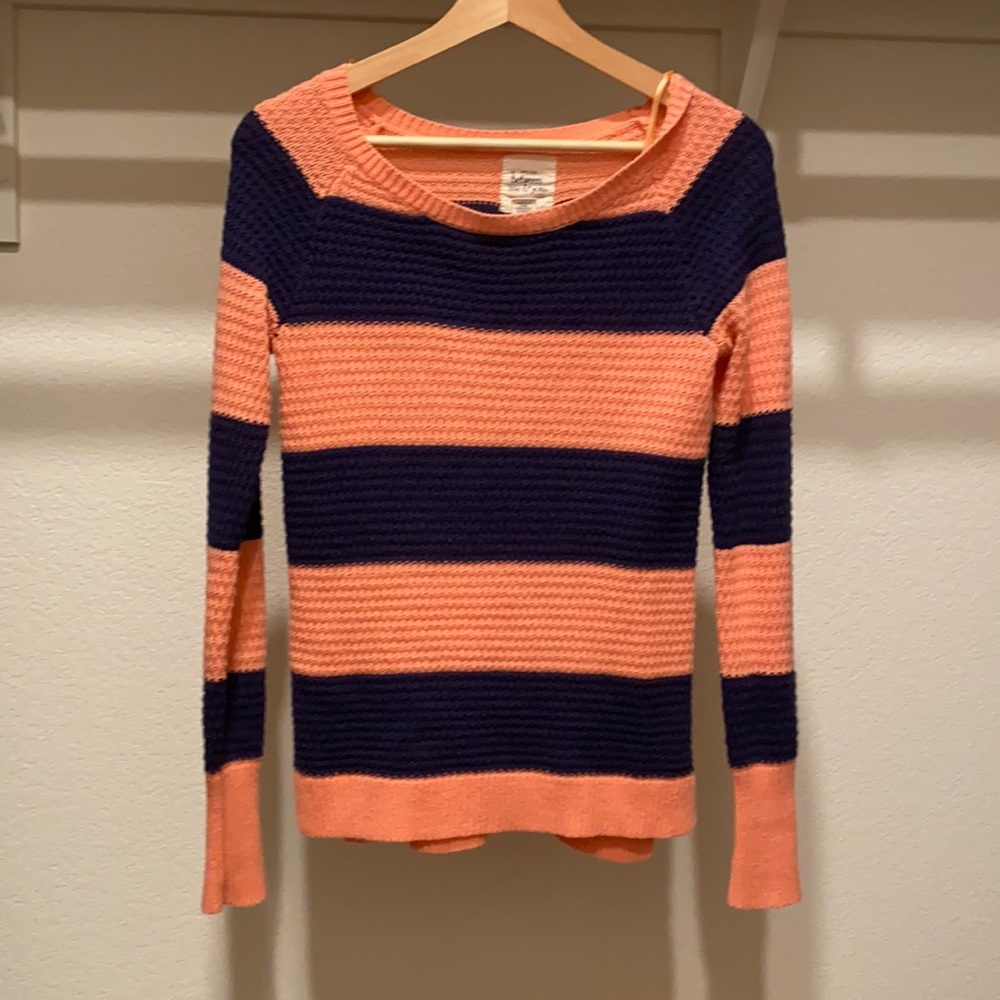 Between me & you. size XS.